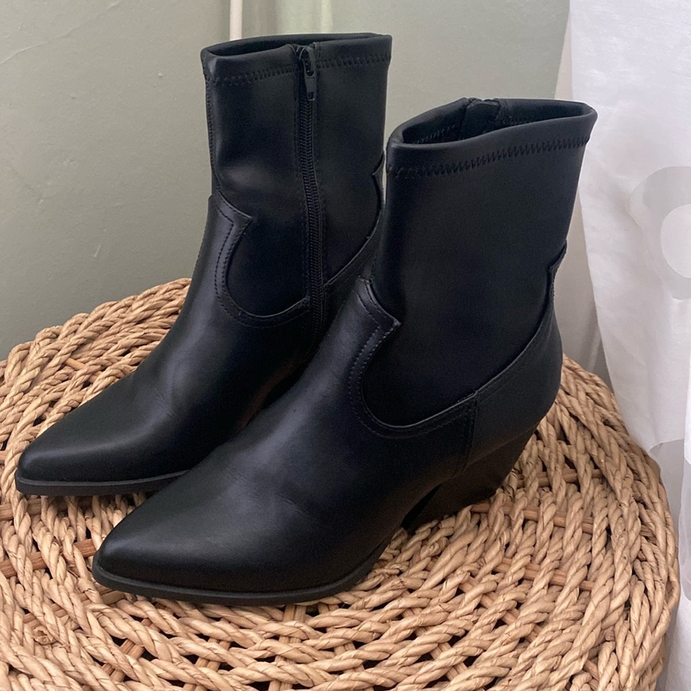 Black western booties (faux leather)